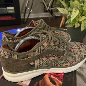 Vans Men's Green and Khaki Trainers 9.5